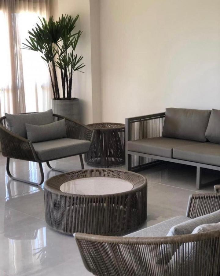 Flat Em Guarajuba Com Excelente Estrutura Apartment Luaran gambar